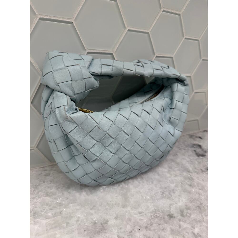 BOTTEGA VENETA - LIGHT BLUE MINI JODIE BAG - Picture 5 of 10